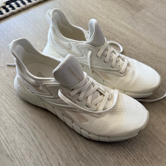 Reebok Women Nano Gym Shoes - Picture 4 of 5